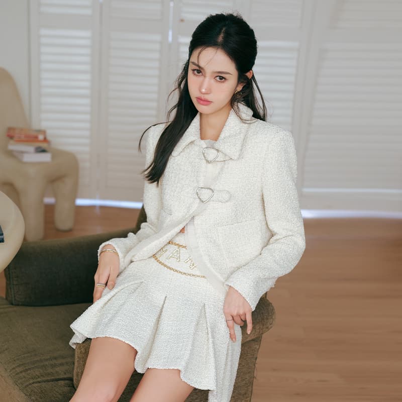 白スカート 上品プリーツスカート