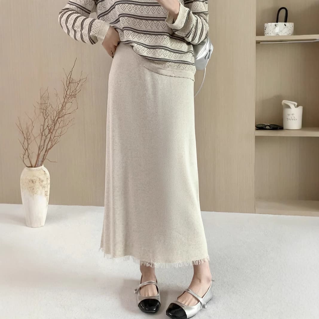 白スカート フリンジ裾タイトロングスカート