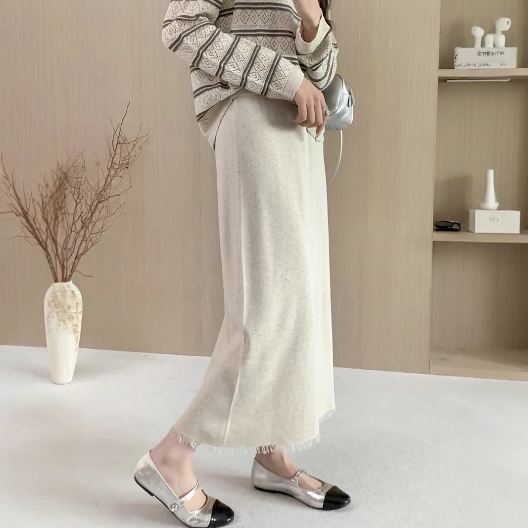 白スカート フリンジ裾タイトロングスカート