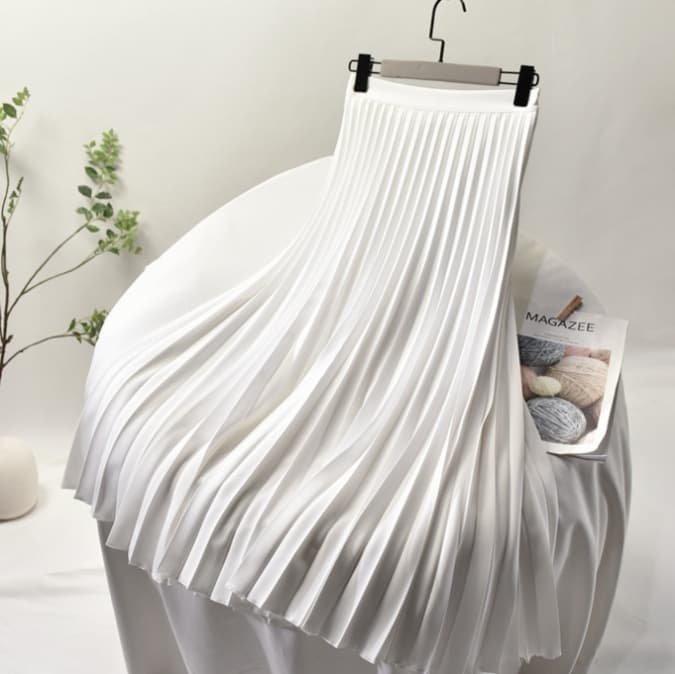 白スカート 上質プリーツスカート 雪の舞い