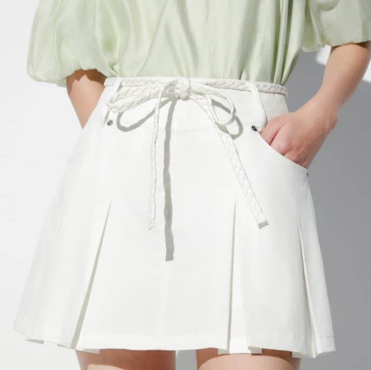 白スカート 優美なプリーツミニスカート