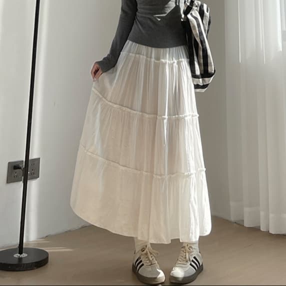 白スカート ふんわりティアードロングスカート