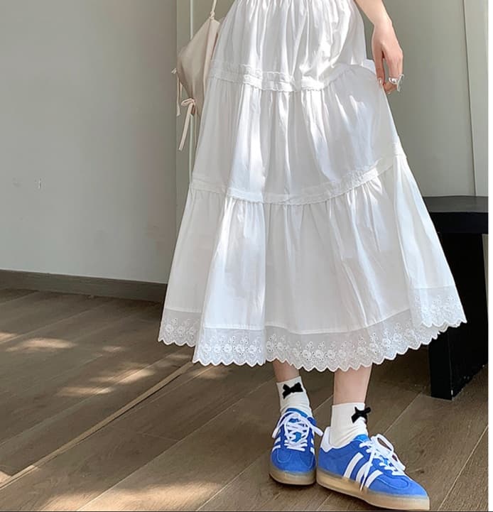 白スカート フレアレース付きティアードロングスカート
