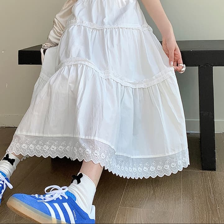 白スカート フレアレース付きティアードロングスカート