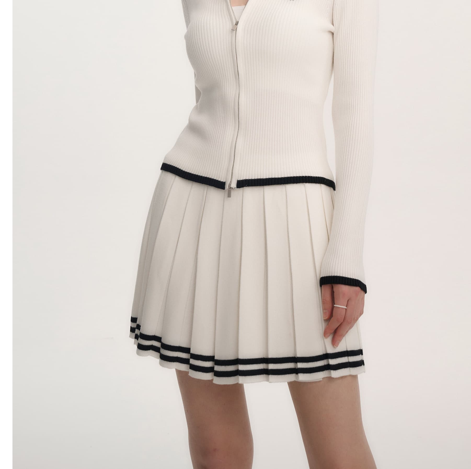 白スカート プリーツミニスカート
