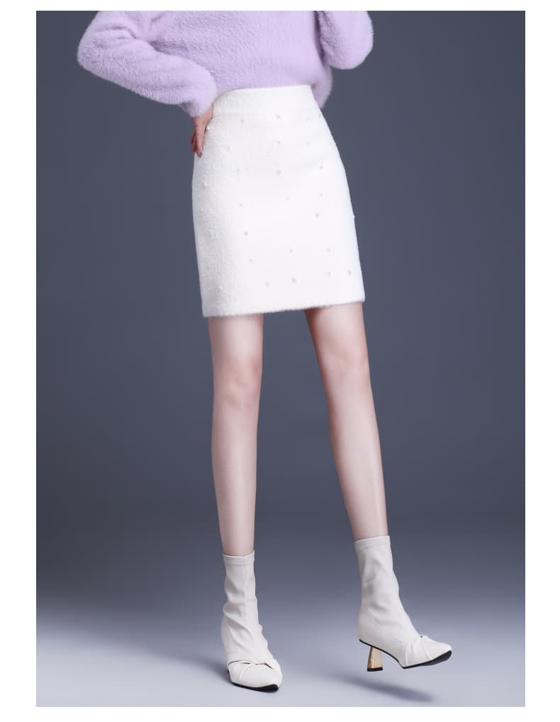 白スカート タイトパール付きふんわりニットスカート