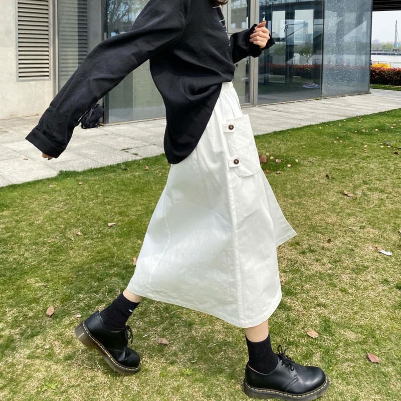 白スカート ドレープポケットフレアスカート