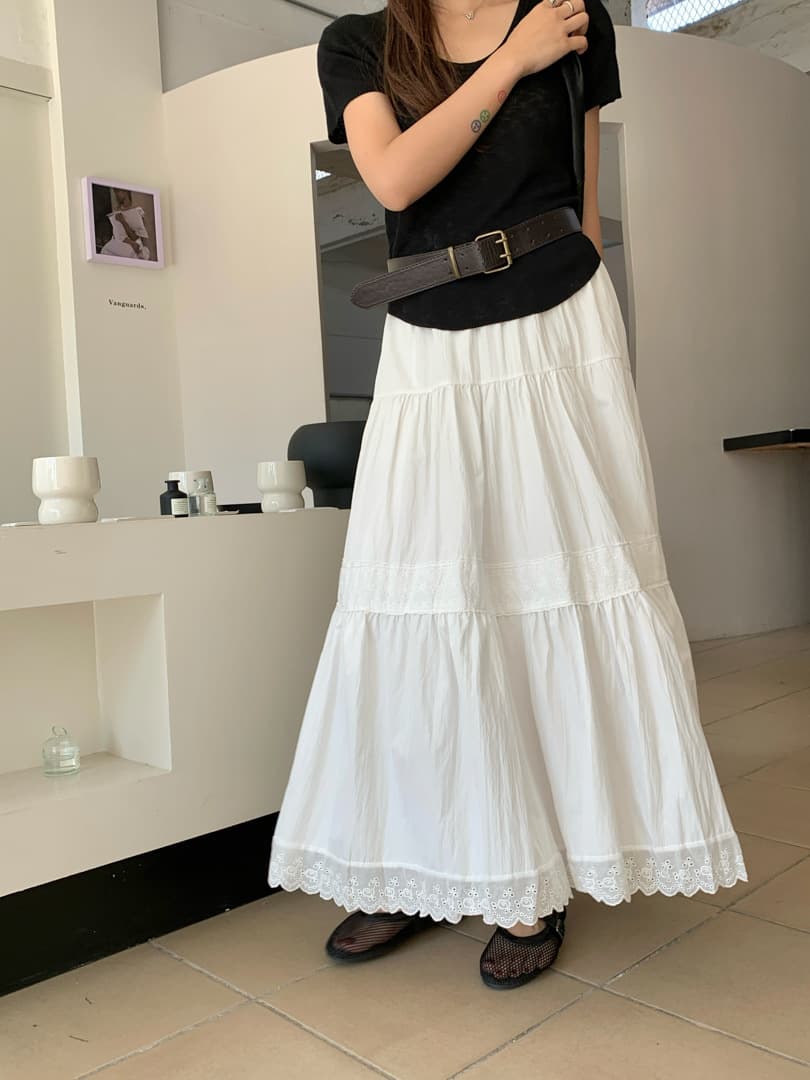 白スカート  ティアード切替えマキシ丈プリーツスカート