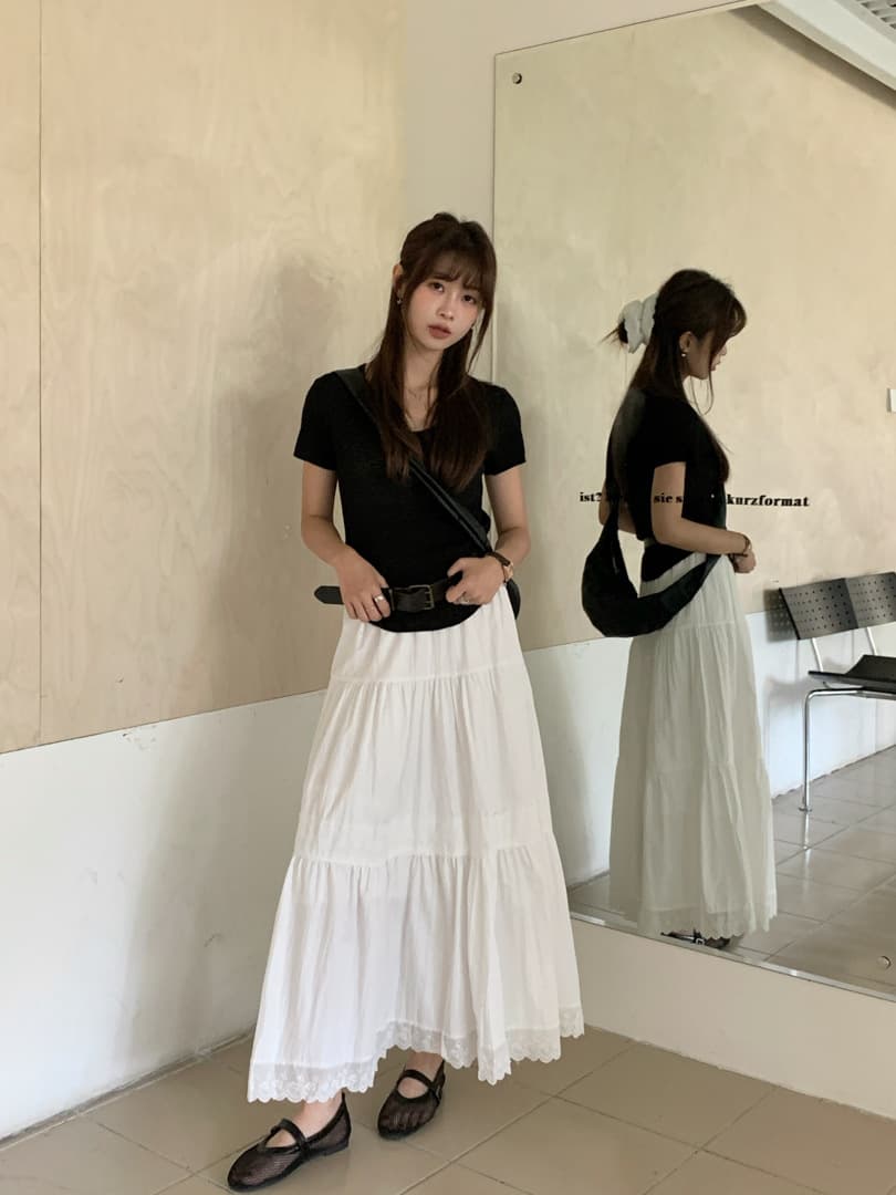 白スカート  ティアード切替えマキシ丈プリーツスカート