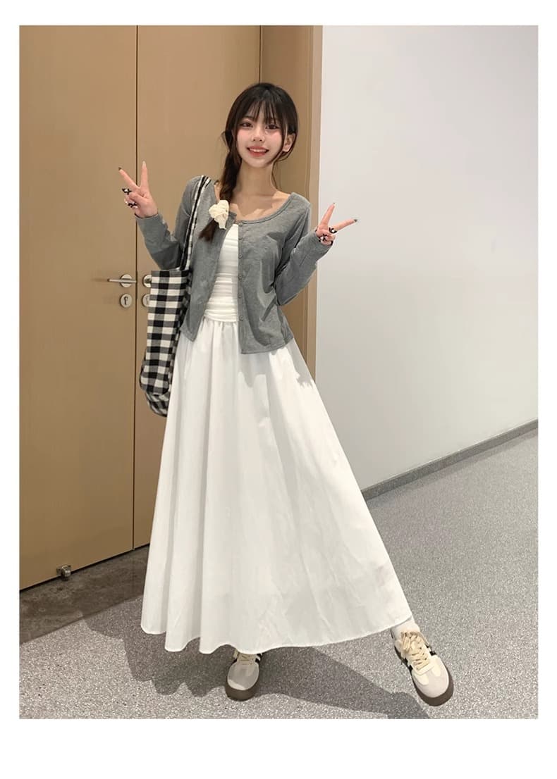 白スカートふんわりロングプリーツスカート