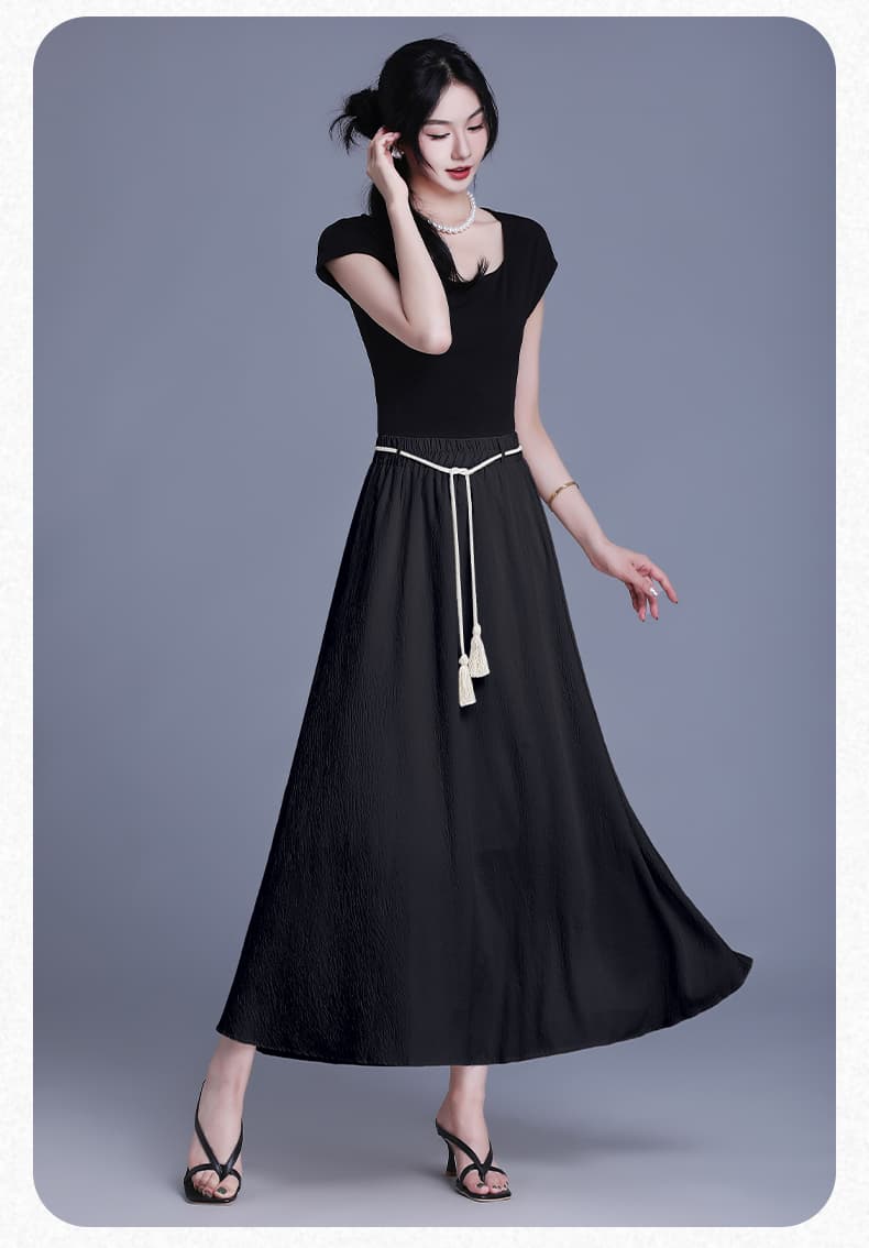 白スカート なめらか素材のロマンティックスカート