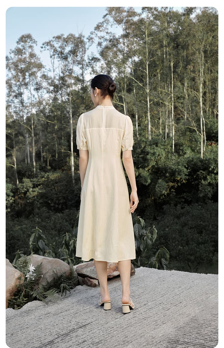 白スカート 東洋風デザイン スリット入りタイトスカート