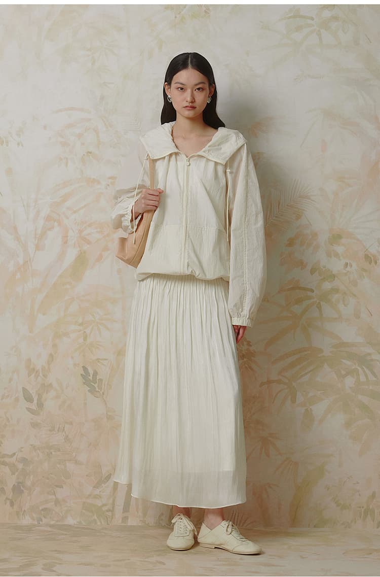 白スカート なめらかシルエット プリーツロングスカート