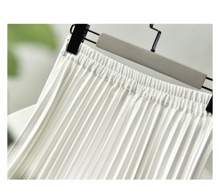 白スカート 上質プリーツスカート 雪の舞い