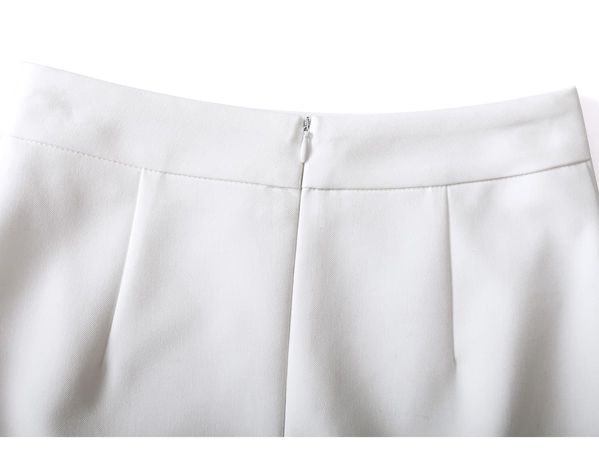 白スカート ふんわり優美なミディ丈スカート
