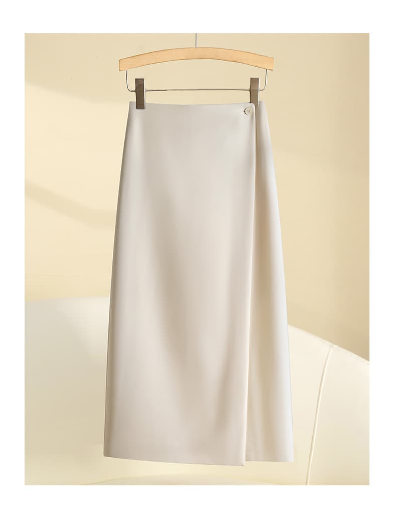 白スカート すっきりシルエット膝下スカート