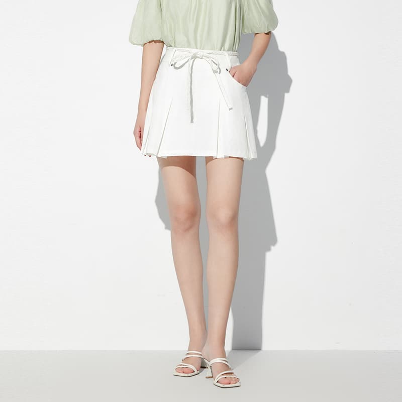 白スカート 優美なプリーツミニスカート