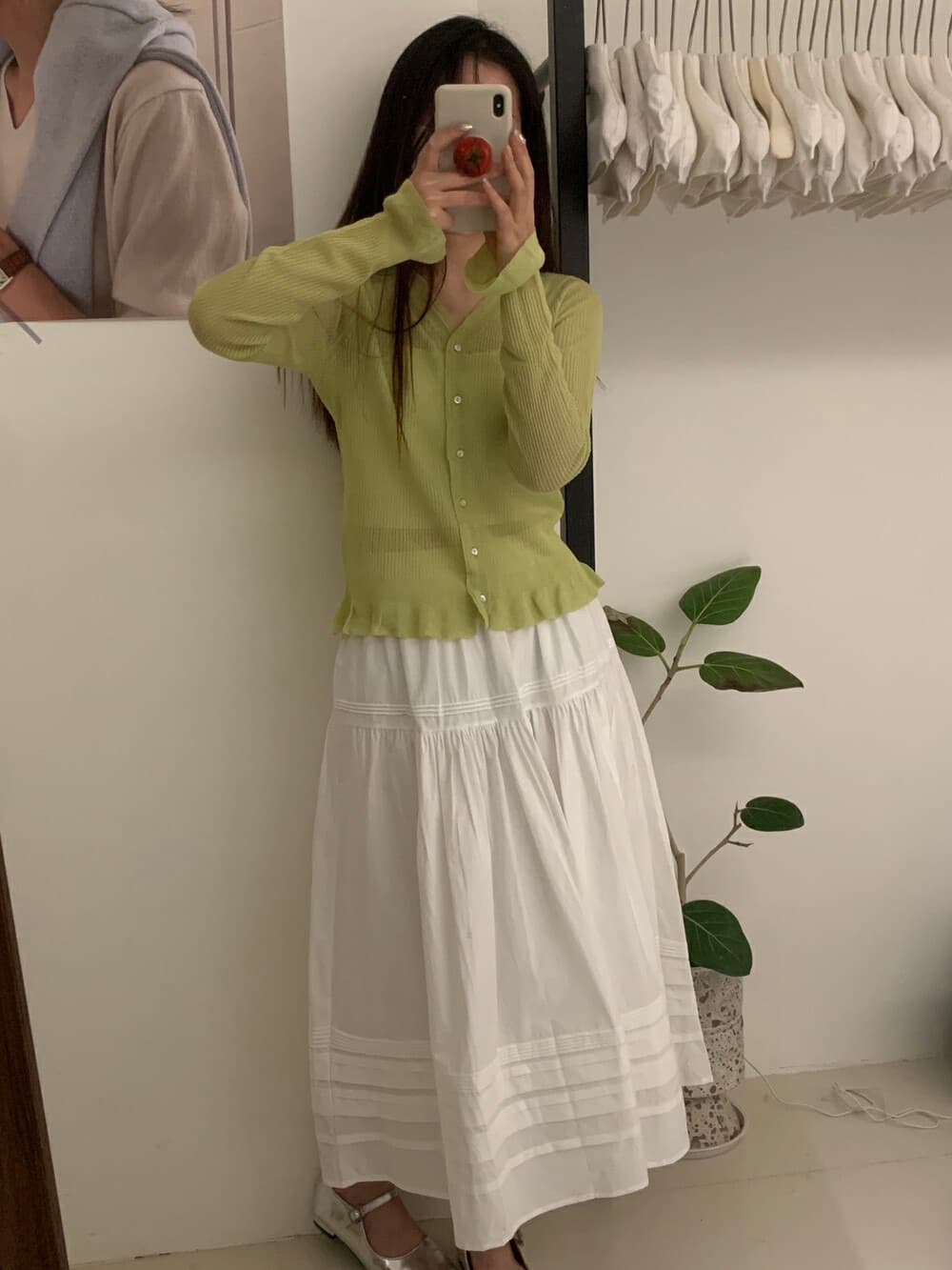 白スカート ふんわり優雅なマキシ丈プリーツスカート