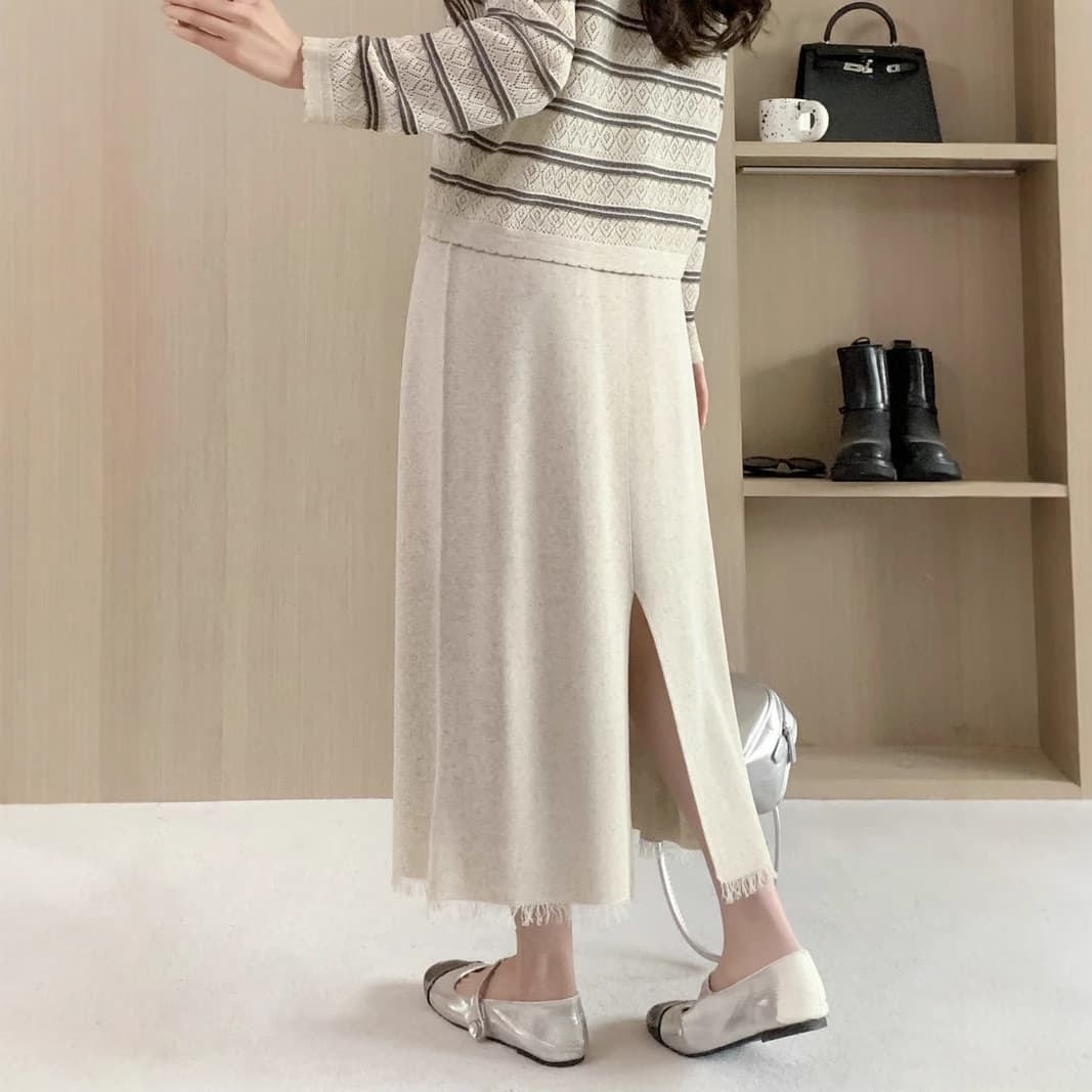 白スカート フリンジ裾タイトロングスカート