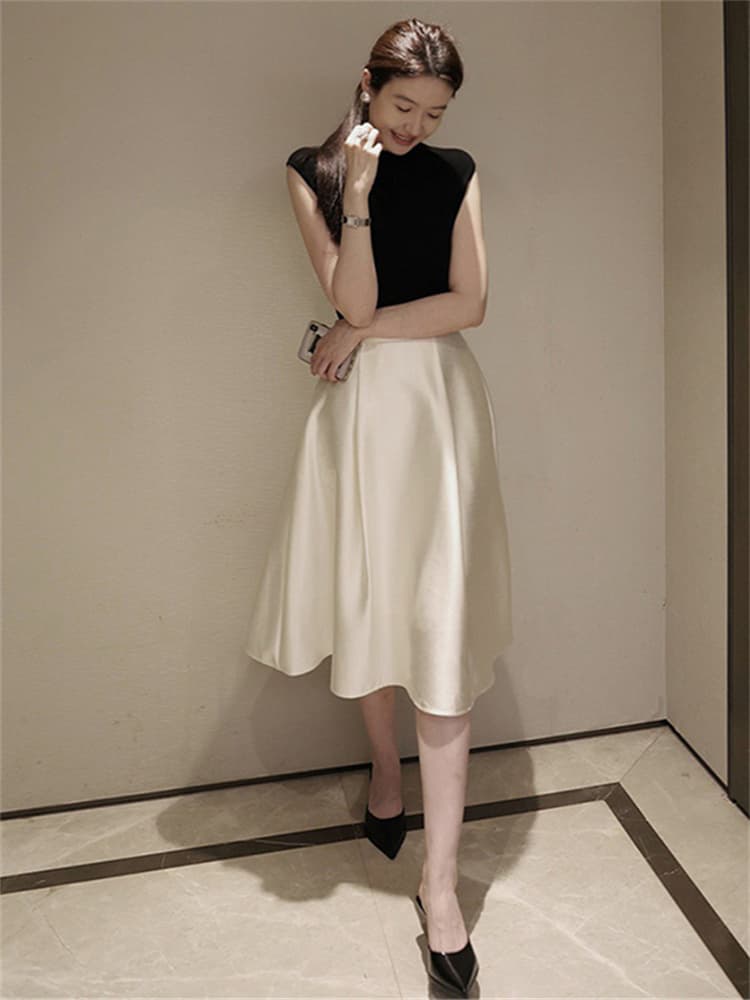 白スカート 上品サテン光沢ミディ丈フレアスカート