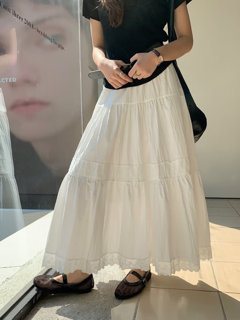 白スカート  ティアード切替えマキシ丈プリーツスカート