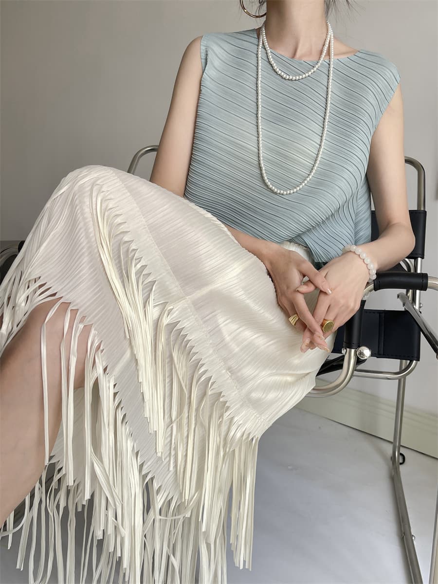 白スカート 流れるフリンジプリーツスカート