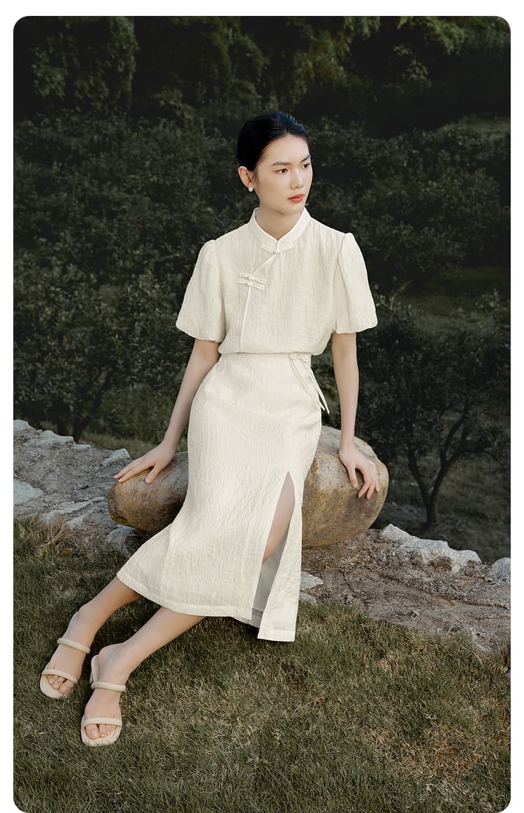 白スカート 東洋風デザイン スリット入りタイトスカート