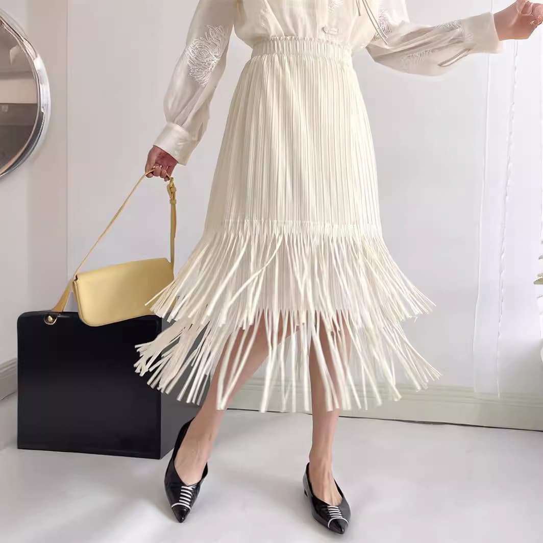 白スカート 流れるフリンジプリーツスカート