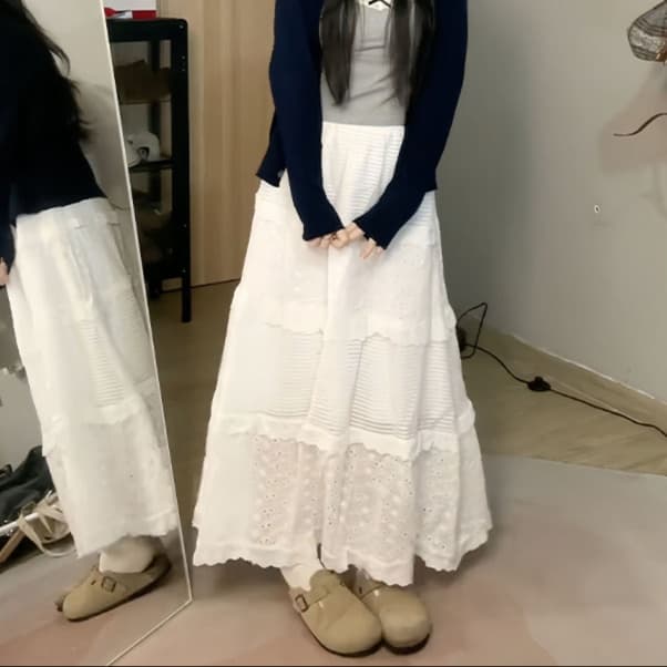 白スカート フェミニンティアードスカート