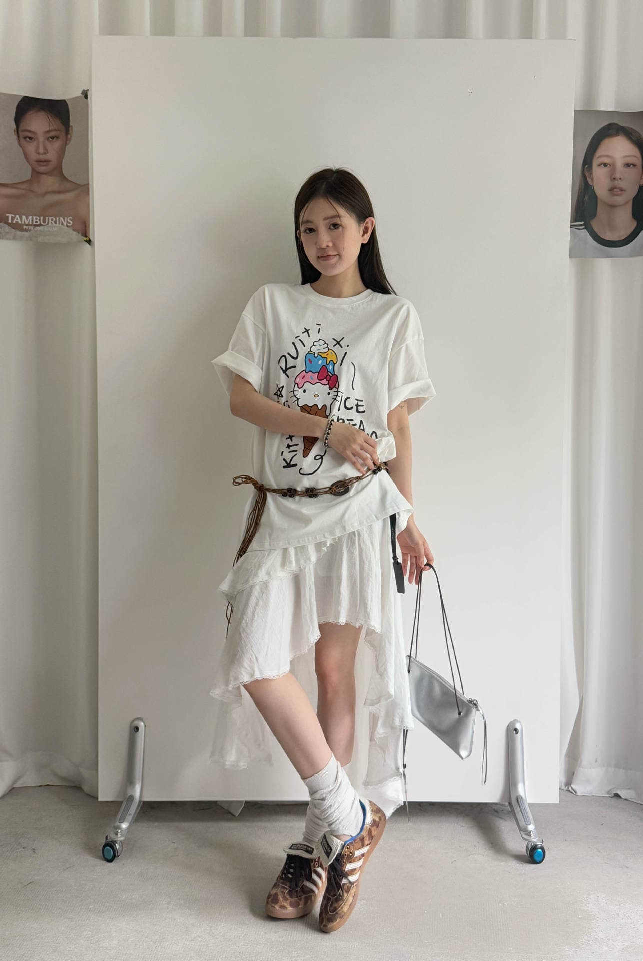 白スカート アシンメトリー重ね段レースフレアスカート