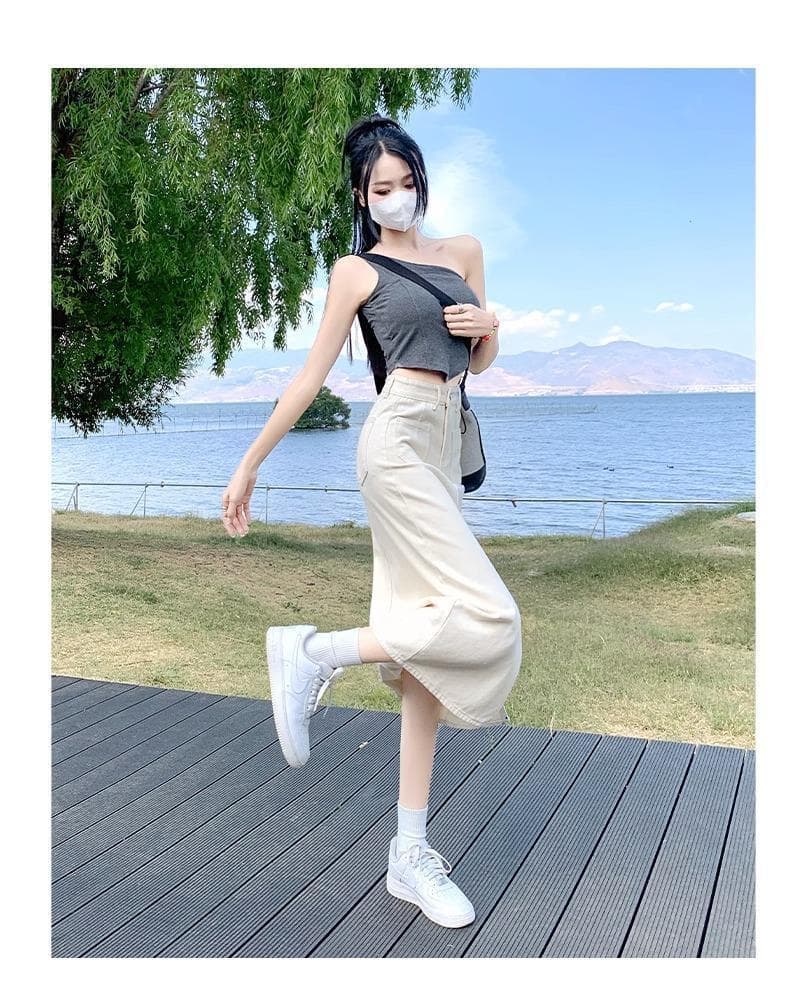 白スカート 夏向け涼やかスリット入り台形スカート